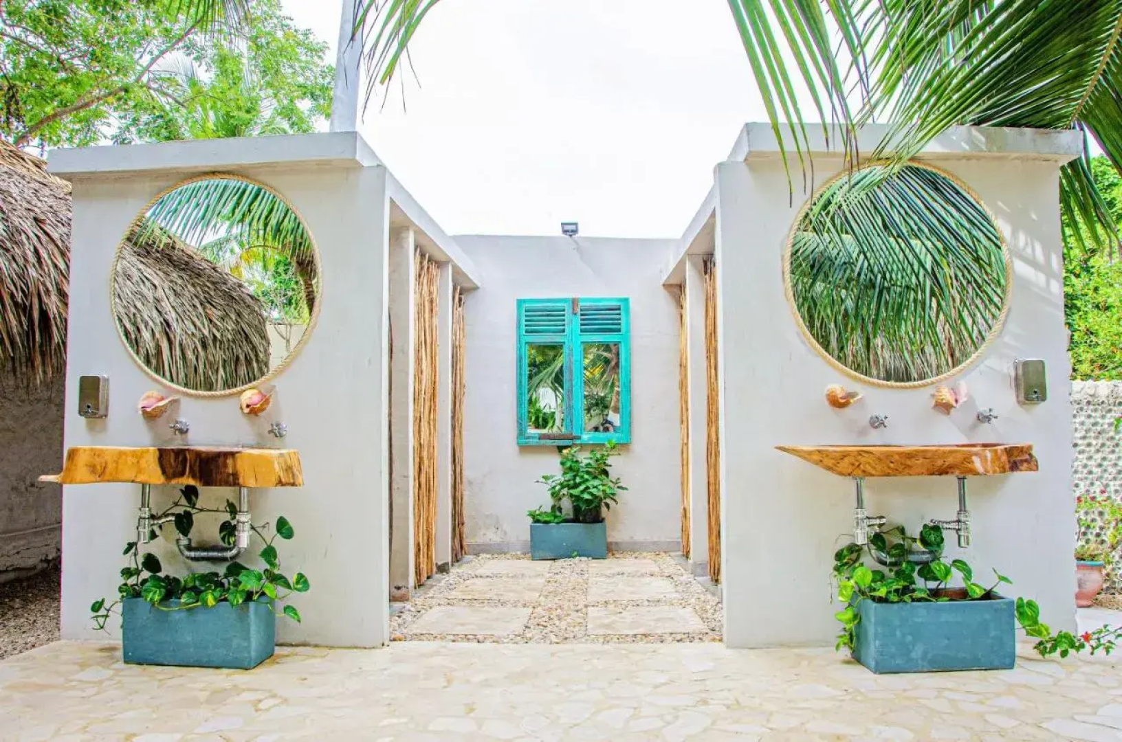Namaste Beach Club & Hotel