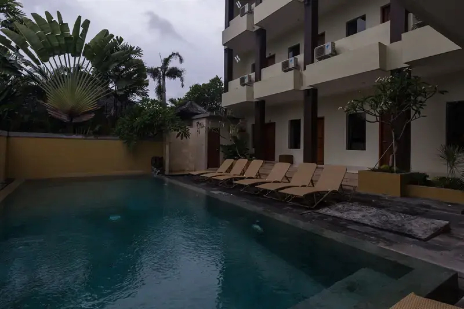 RedDoorz @ Umalas Canggu