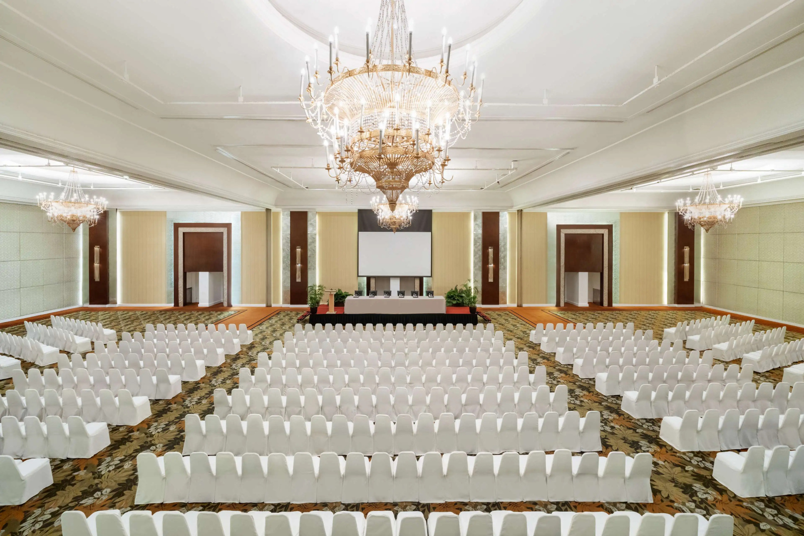 Edsa Shangri-La, Manila