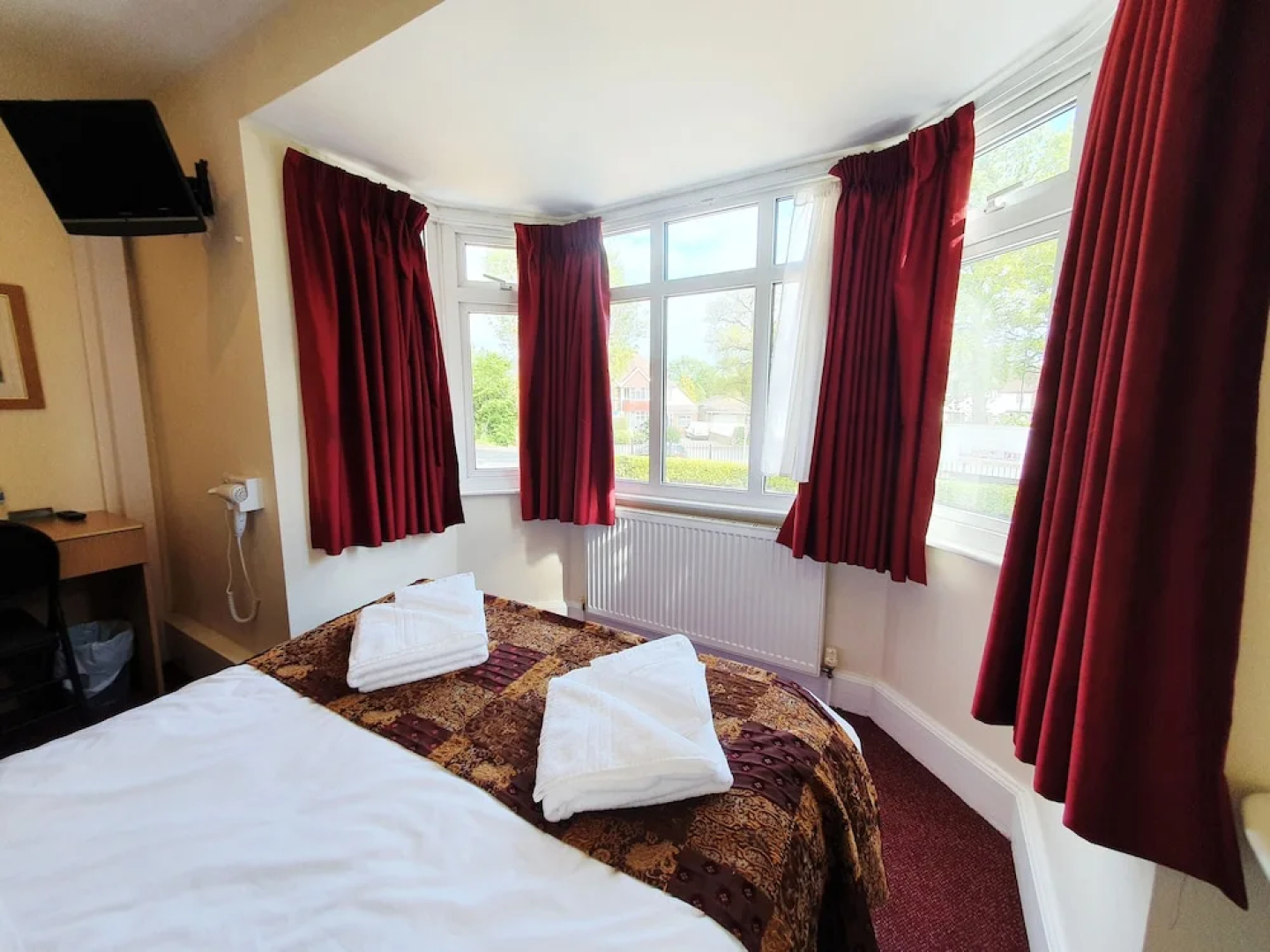 Royal Square Hotel