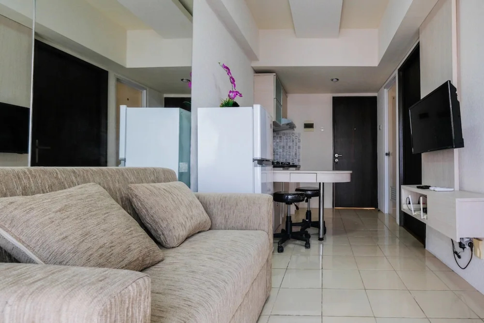 Brand New 2BR Serpong Greenview Apartment