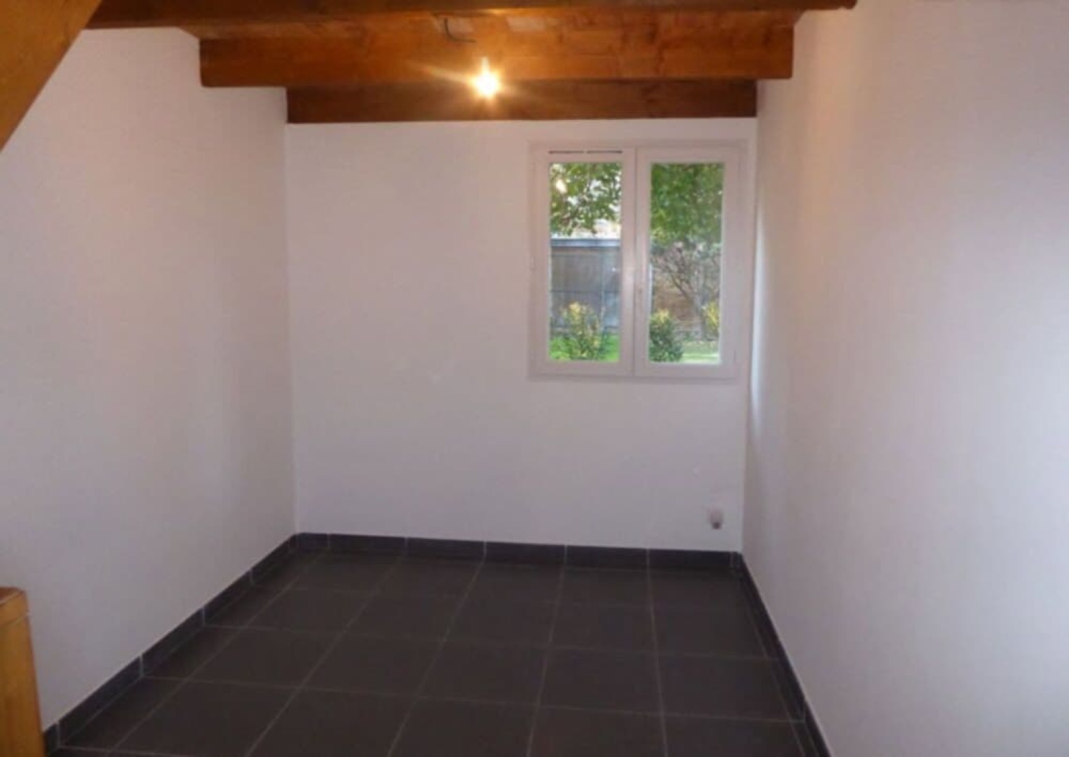 Maisons entières dans grand domaine