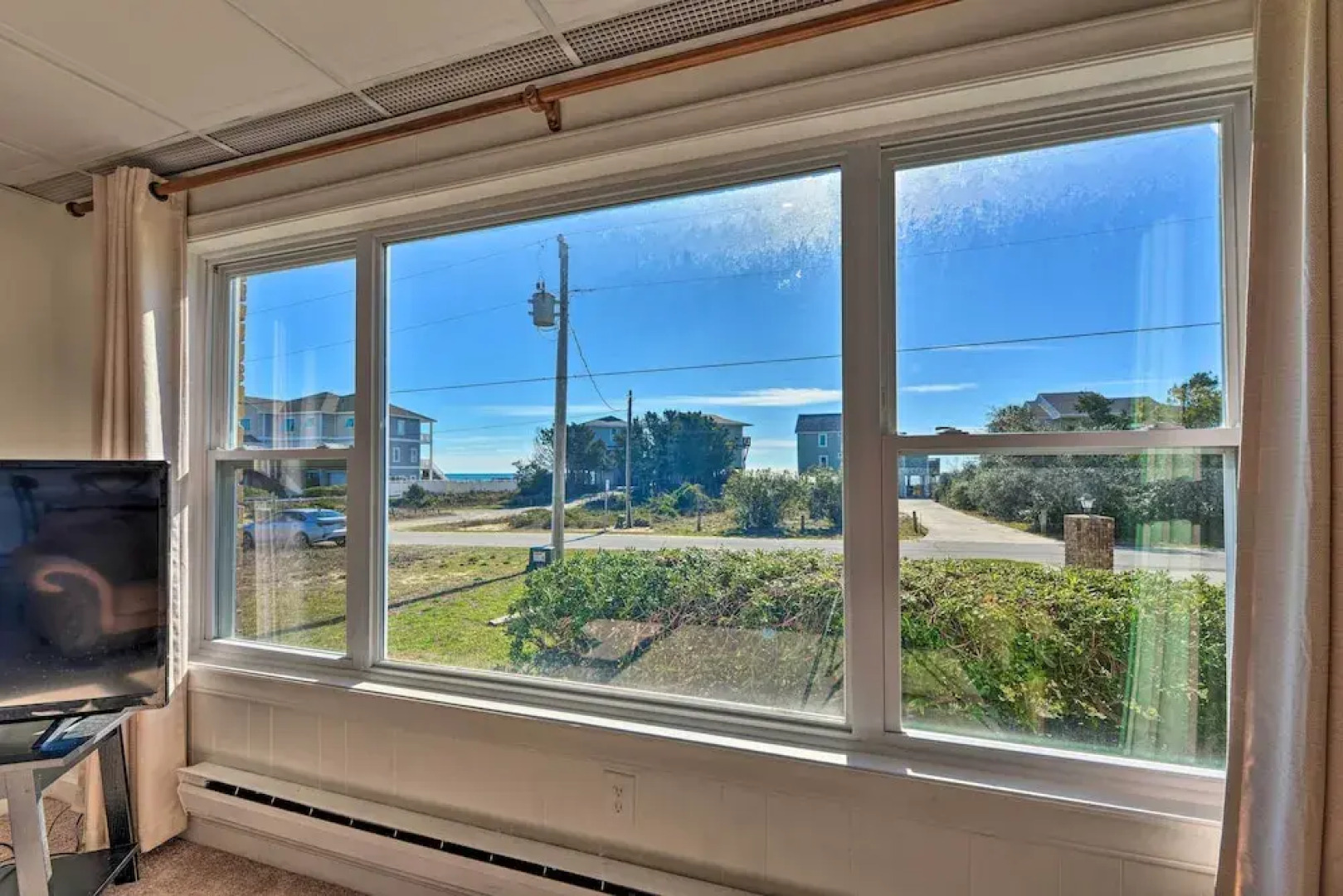 'hannah's Place' - Quaint & Cozy Apt by the Beach!