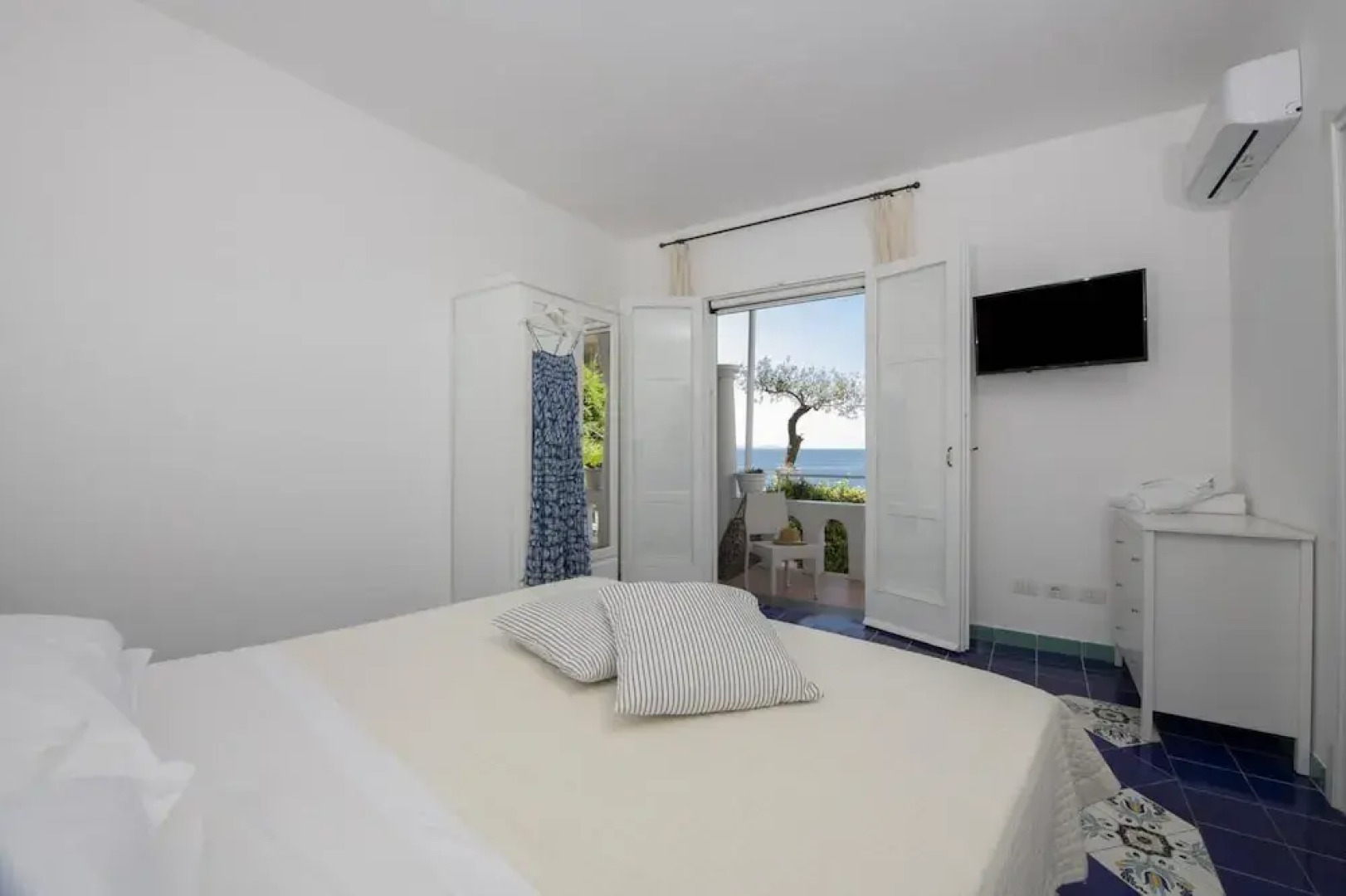 Villa Bijoux - Luxury Villa Sea View