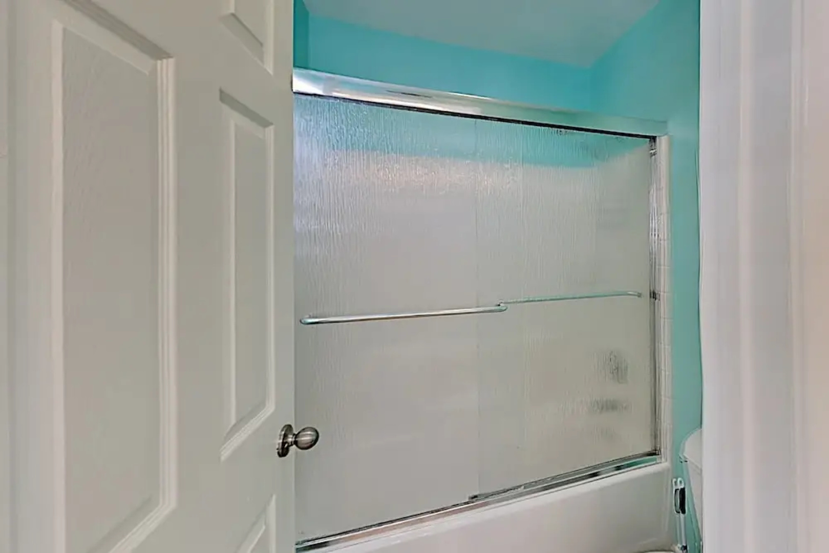 2399chat 4 Bedroom Home