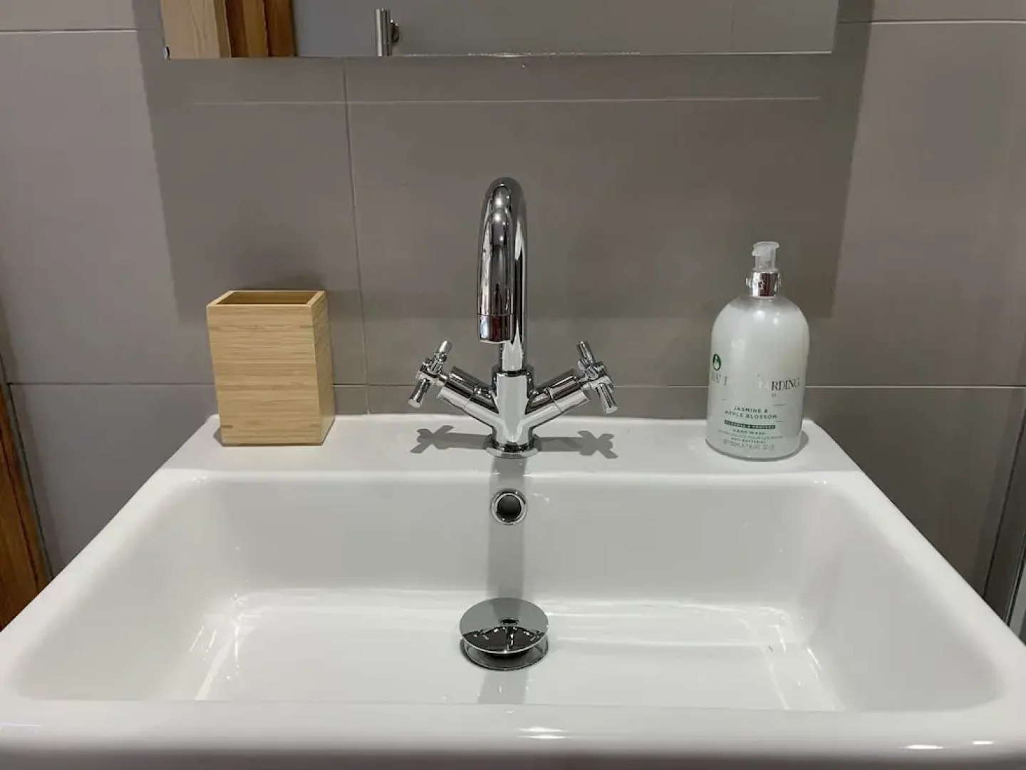 Abbey View Cottage - Scandi Spa Hot Tub