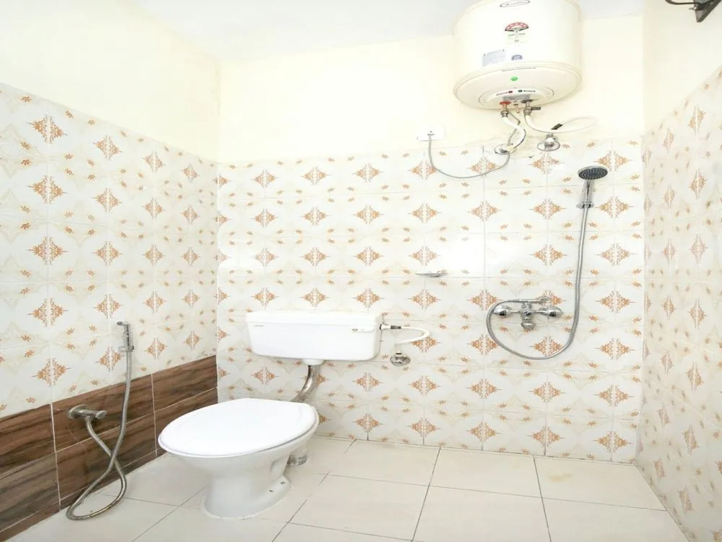 Capital O 11708 Near LPU