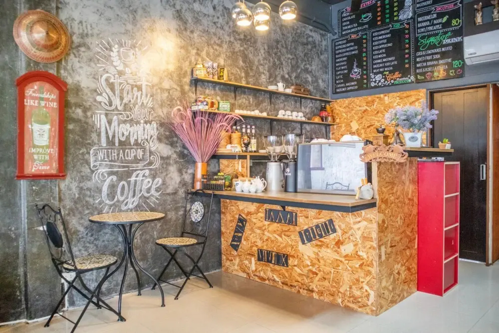 OYO 617 Tira Hostel chalong Phuket