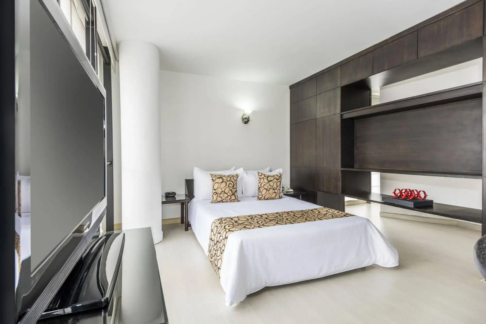 Travelers Suites Gold