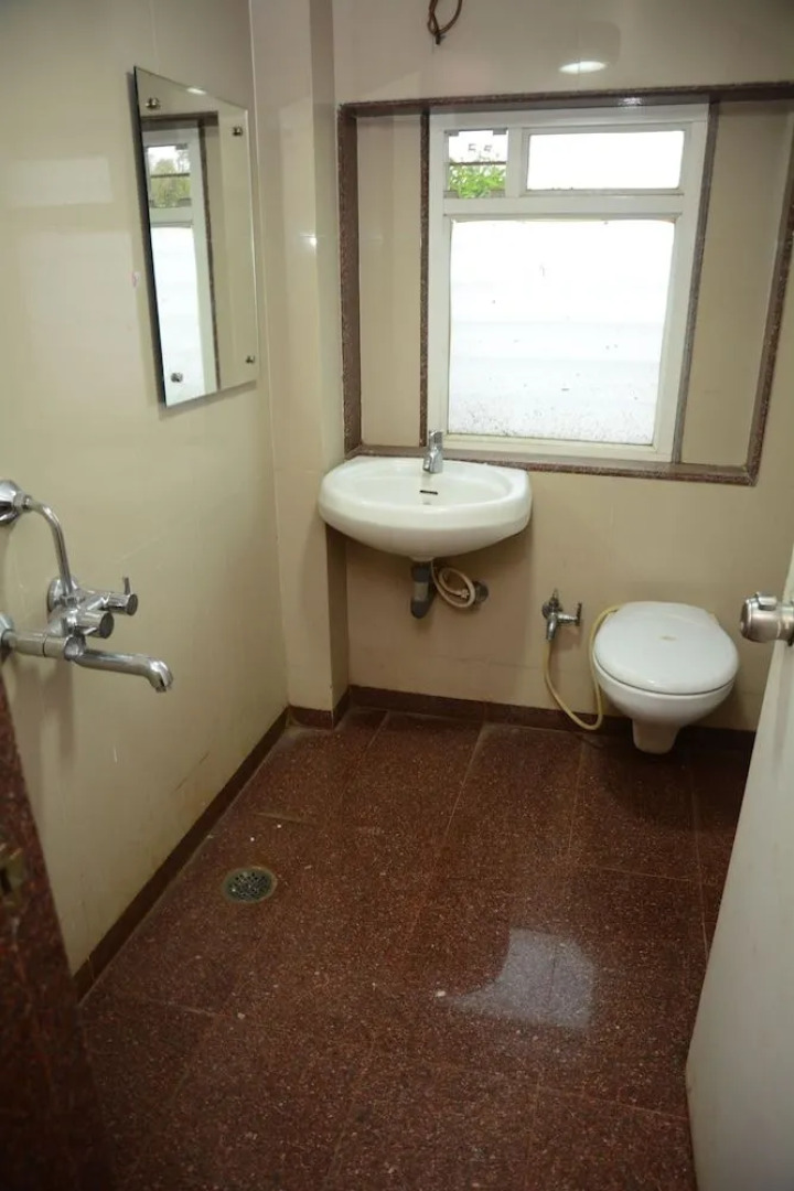 Hotel Palms Residency