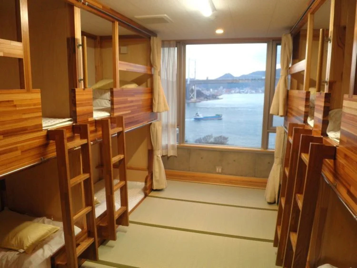 Shimonoseki Hinoyama Youth Hostel