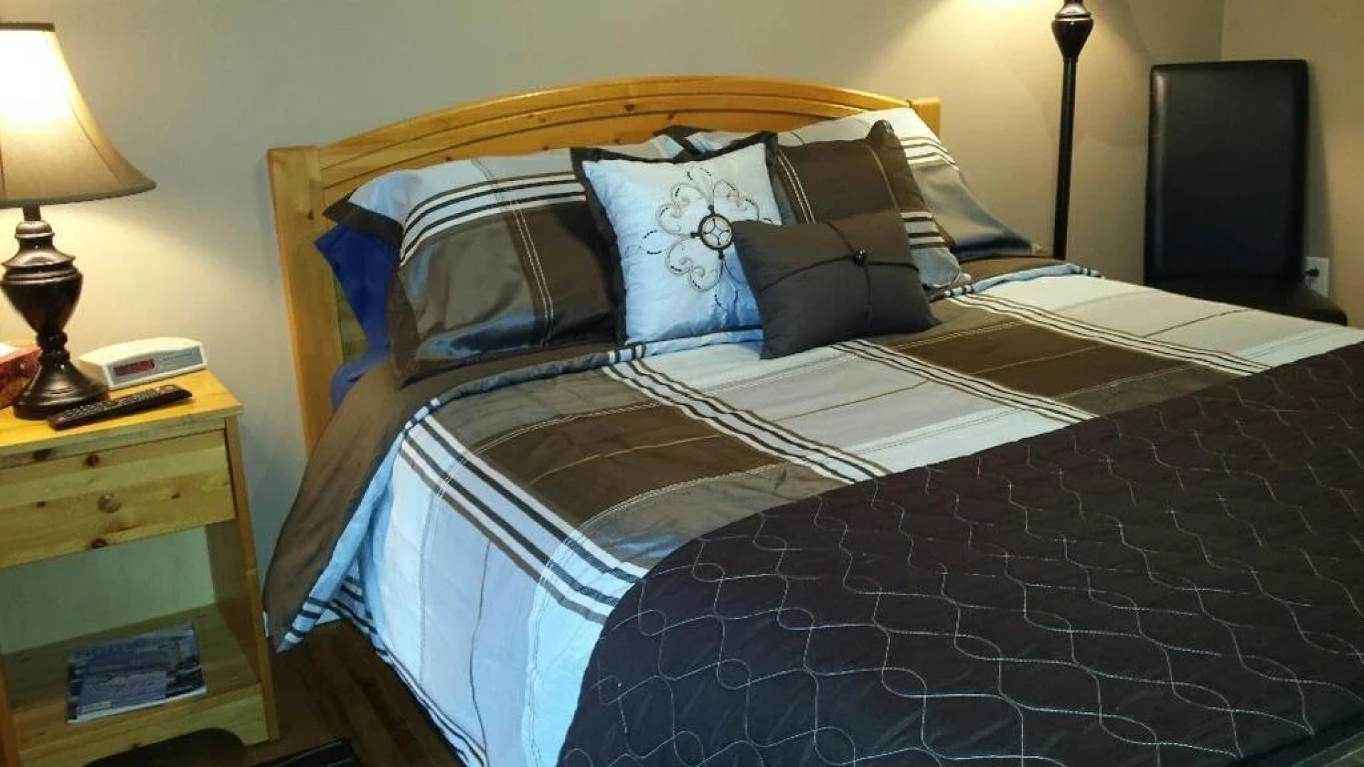 Northwest Lodge Bed & Breakfast