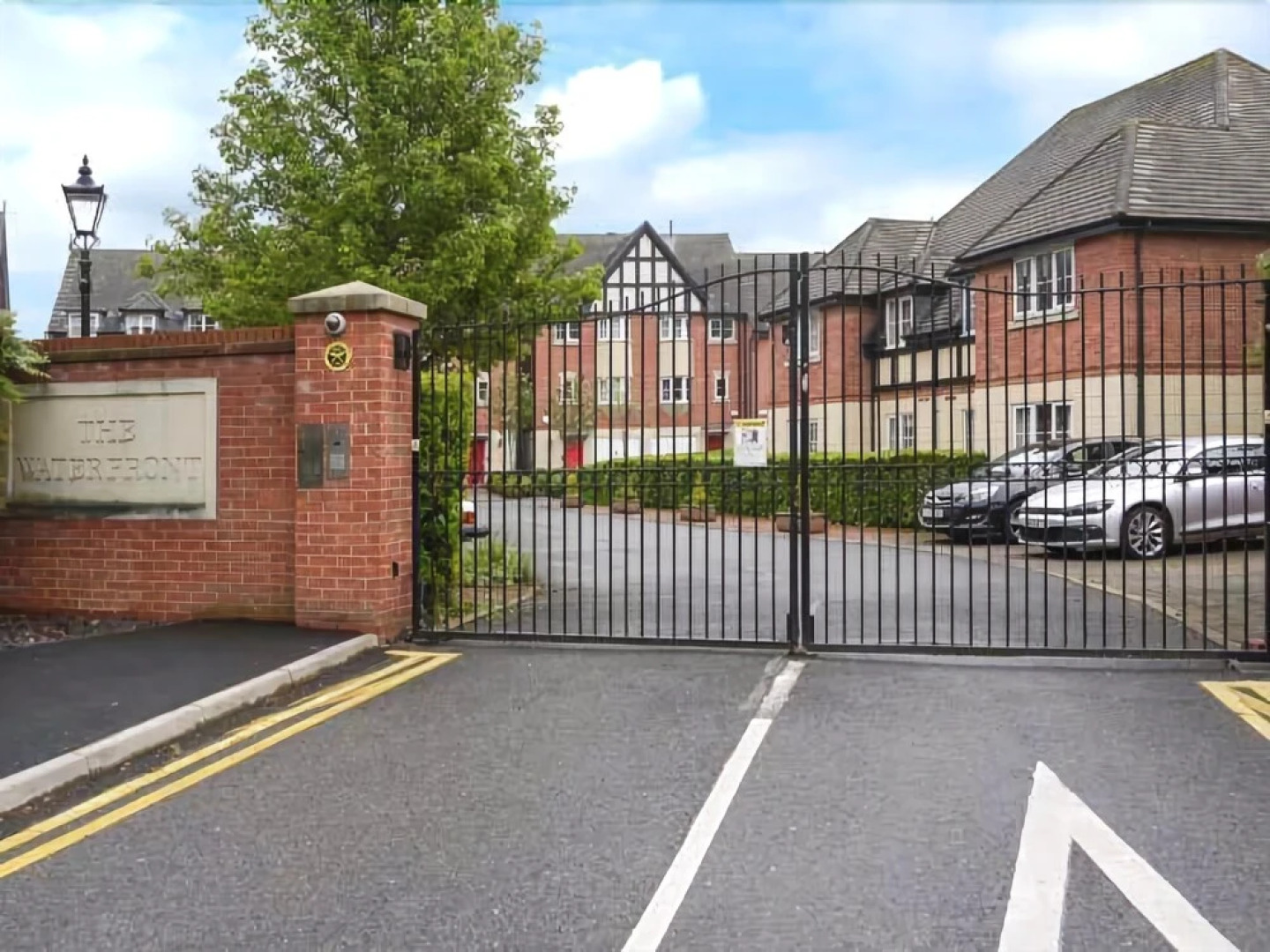 The Waterfront, Marine Approach