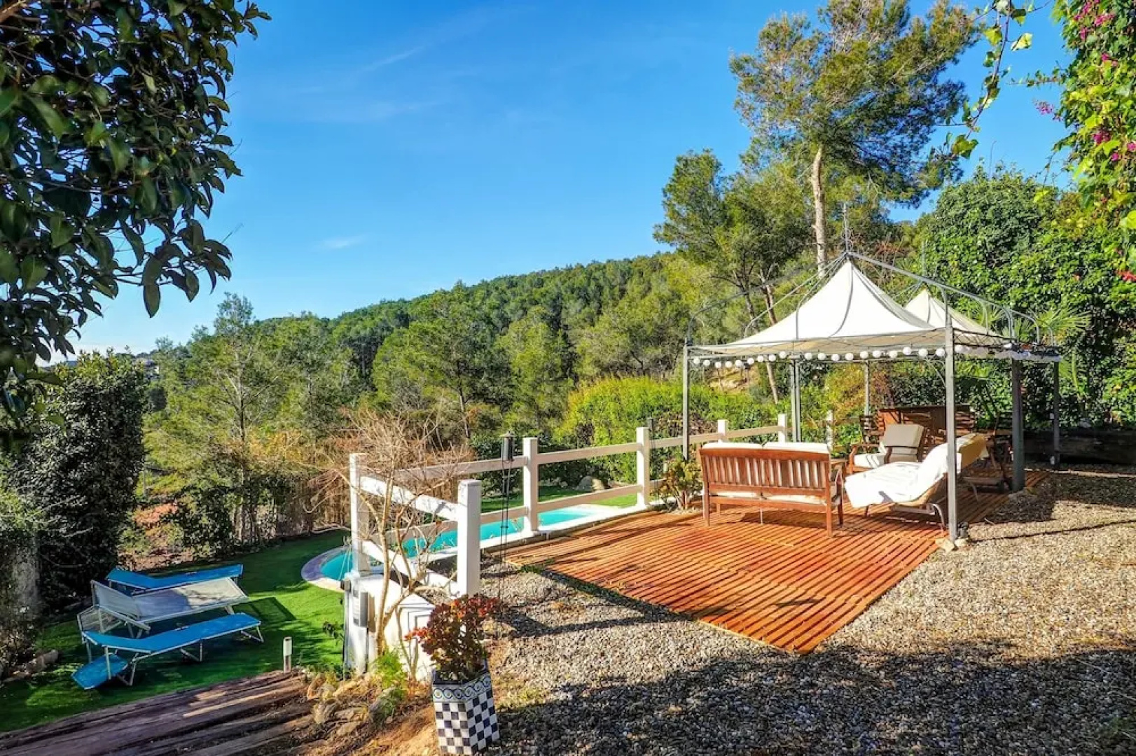 The Magic Green by Hello Apartments Sitges