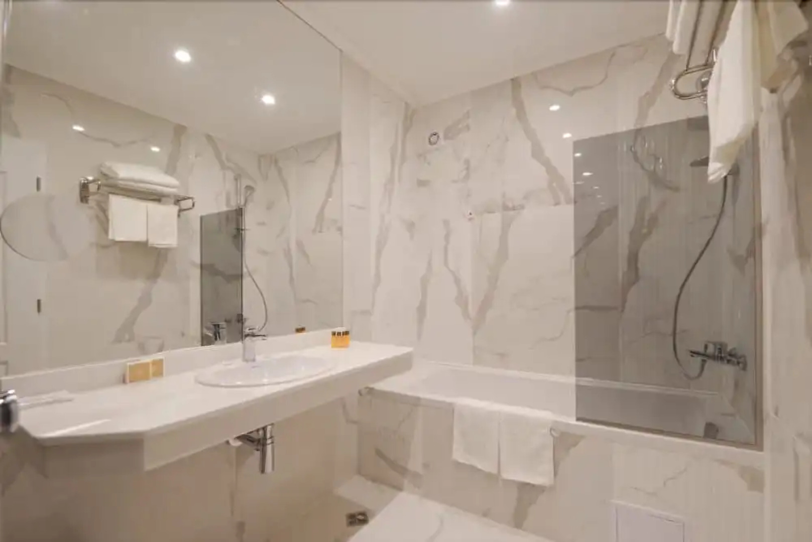 Perla Gold & Perla Luxury