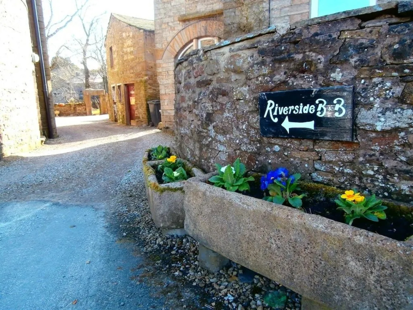 Riverside B & B
