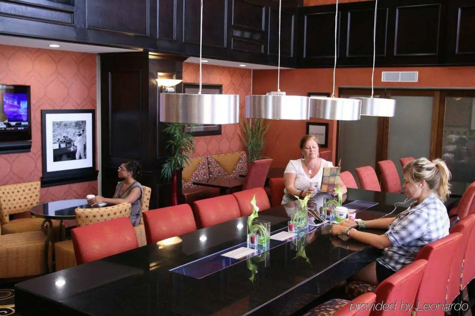 Hampton Inn & Suites Dallas/Lewisville-Vista Ridge Mall, TX
