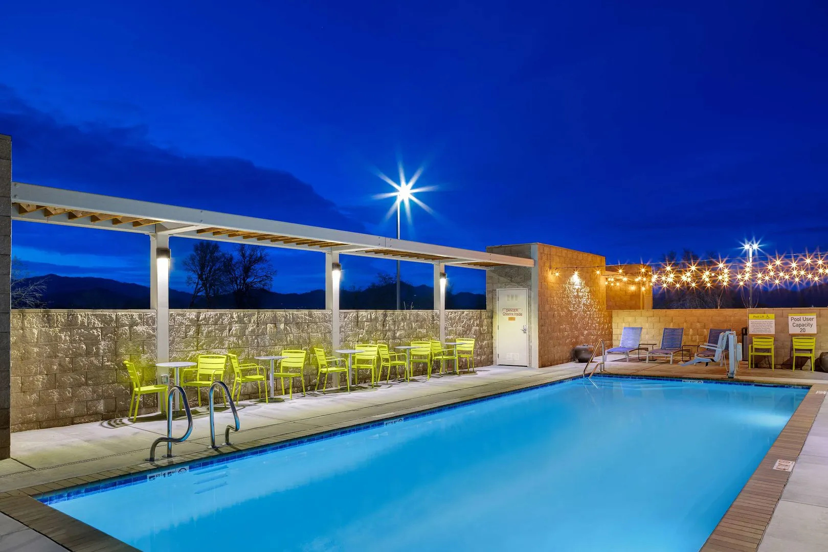 Home2 Suites By Hilton Redding