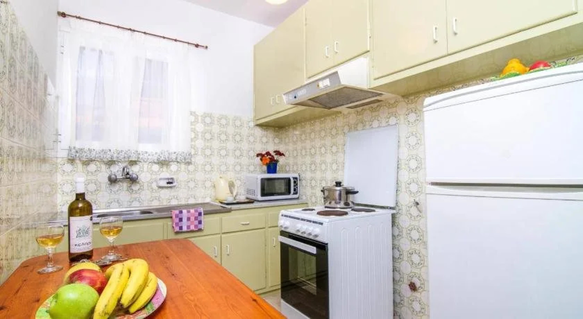 Danae Apartments