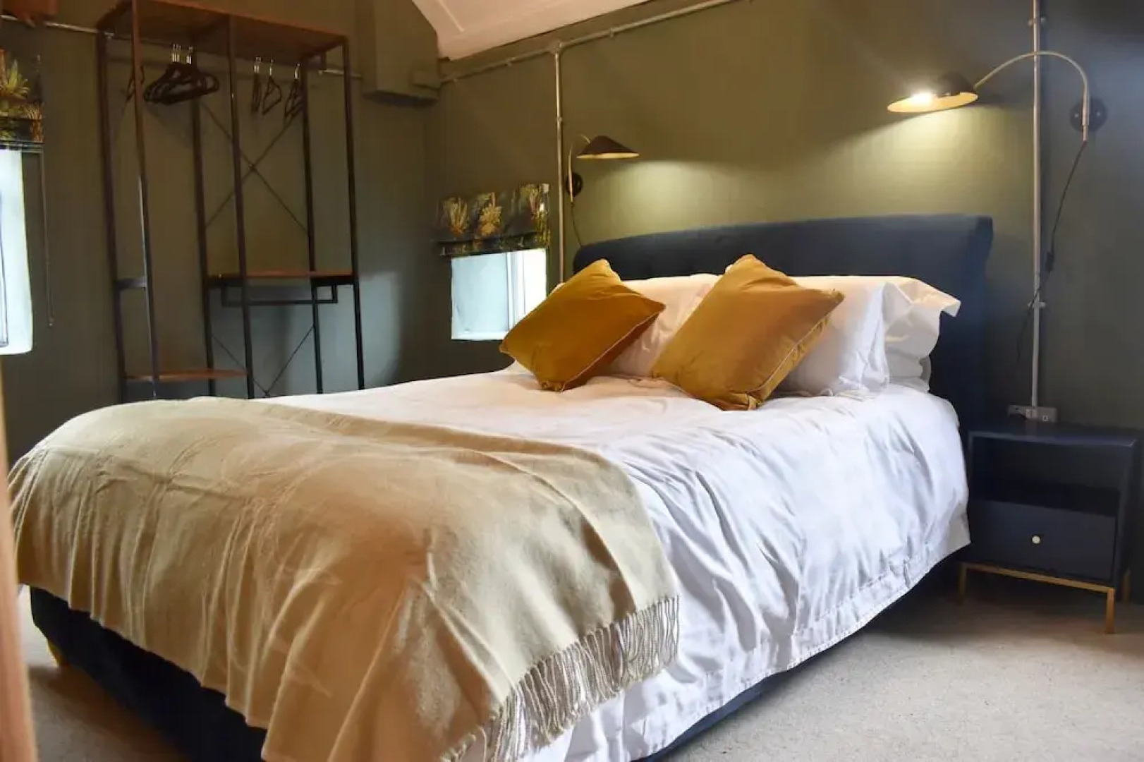 Ty Llaeth 2-bed Cottage, Sleeps 4, Pet Friendly