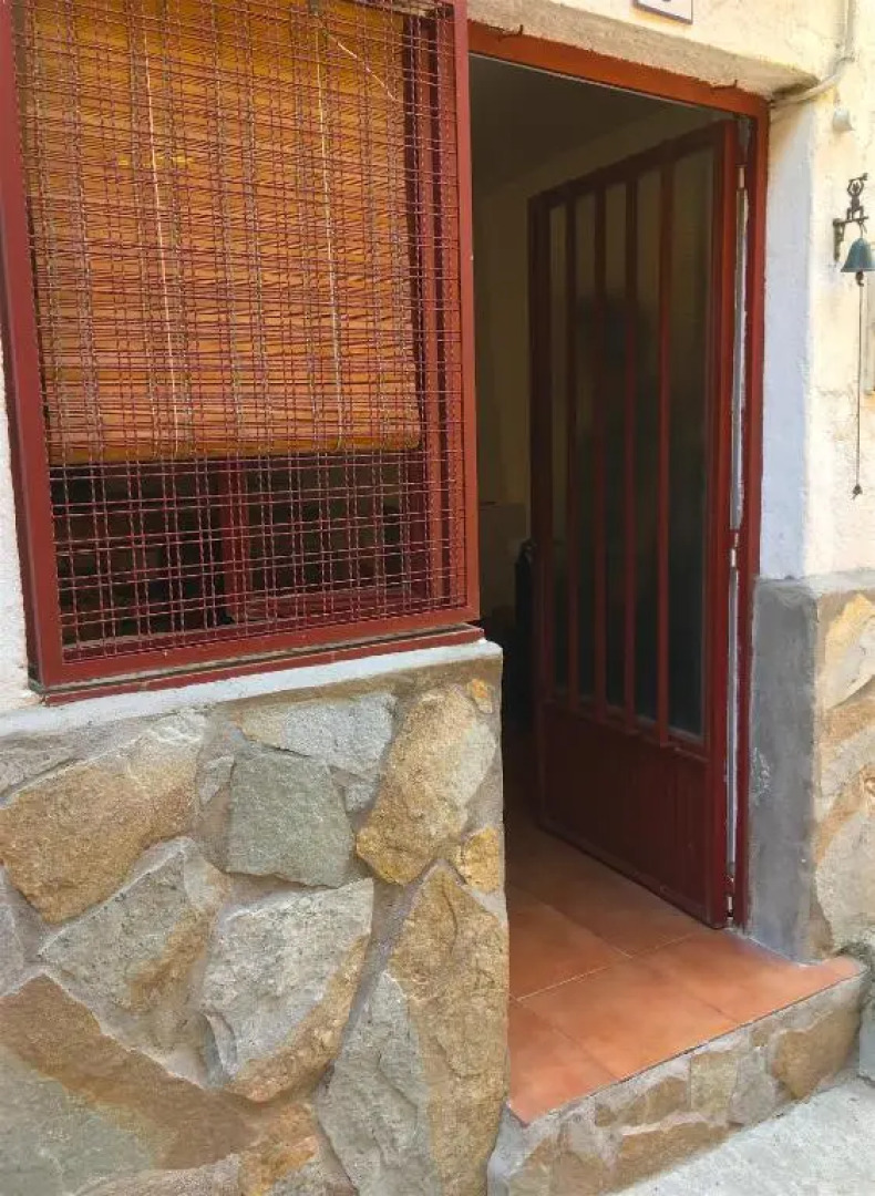 Encantadora casa en centro Piedralaves