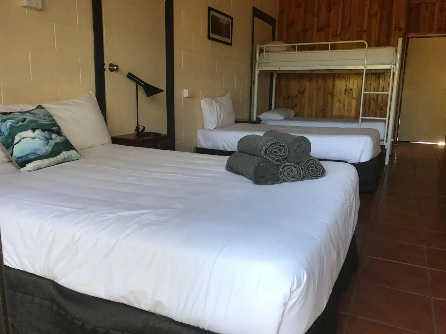 Birch Motel Bowen