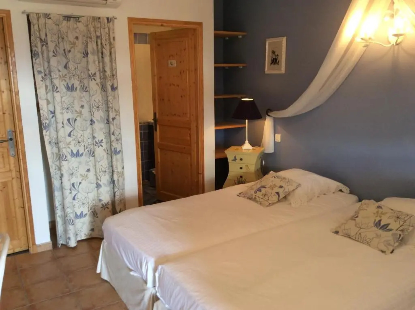 Le Mas des Eglantiers