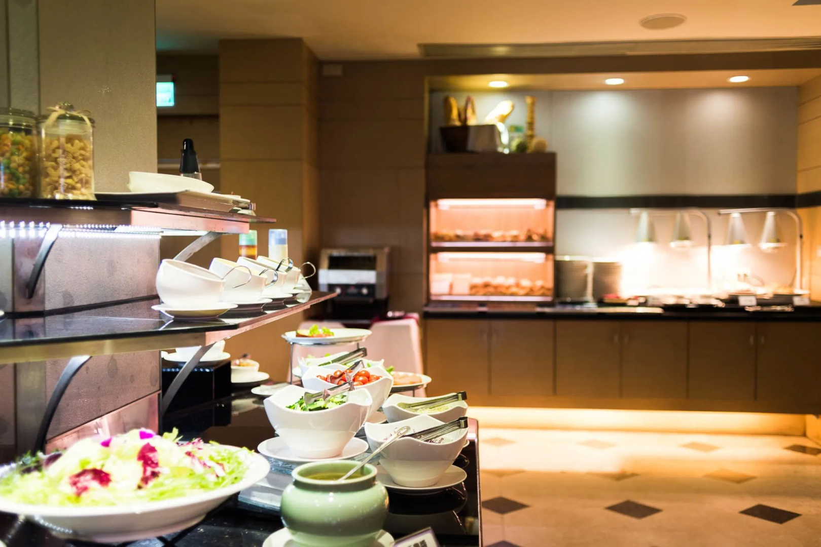 Shin Yuan Celeb Metro Hotel