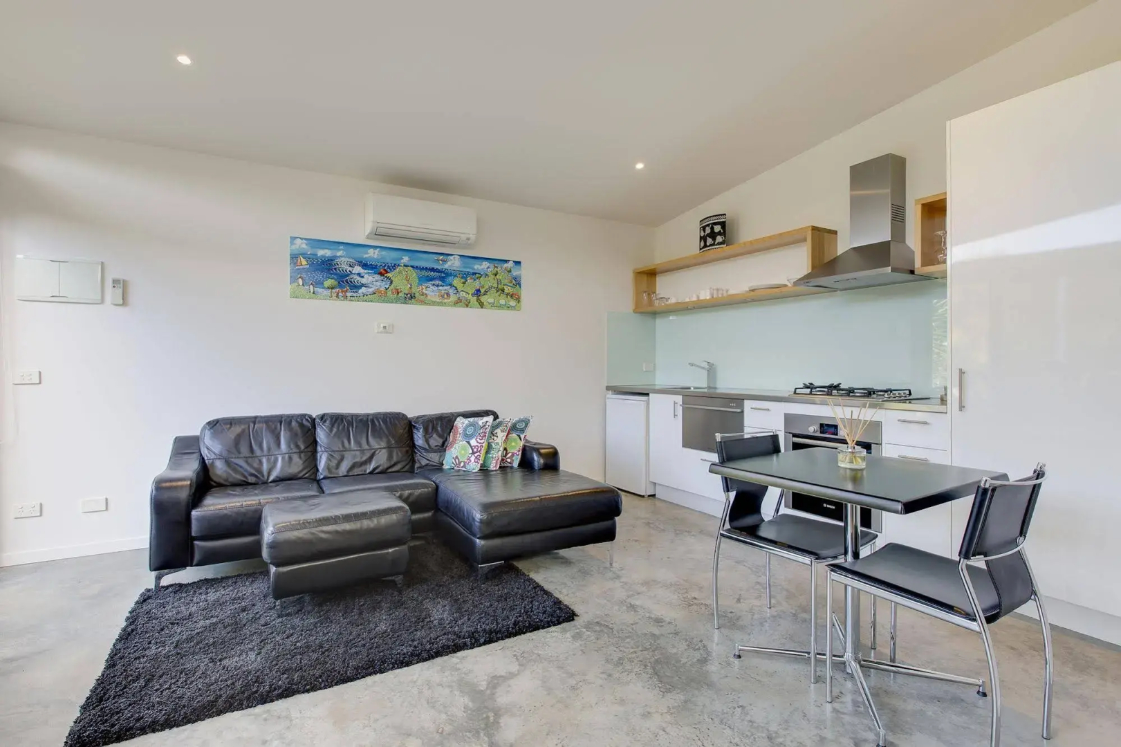 Smith Beach Getaways Beachwood Garden Studio