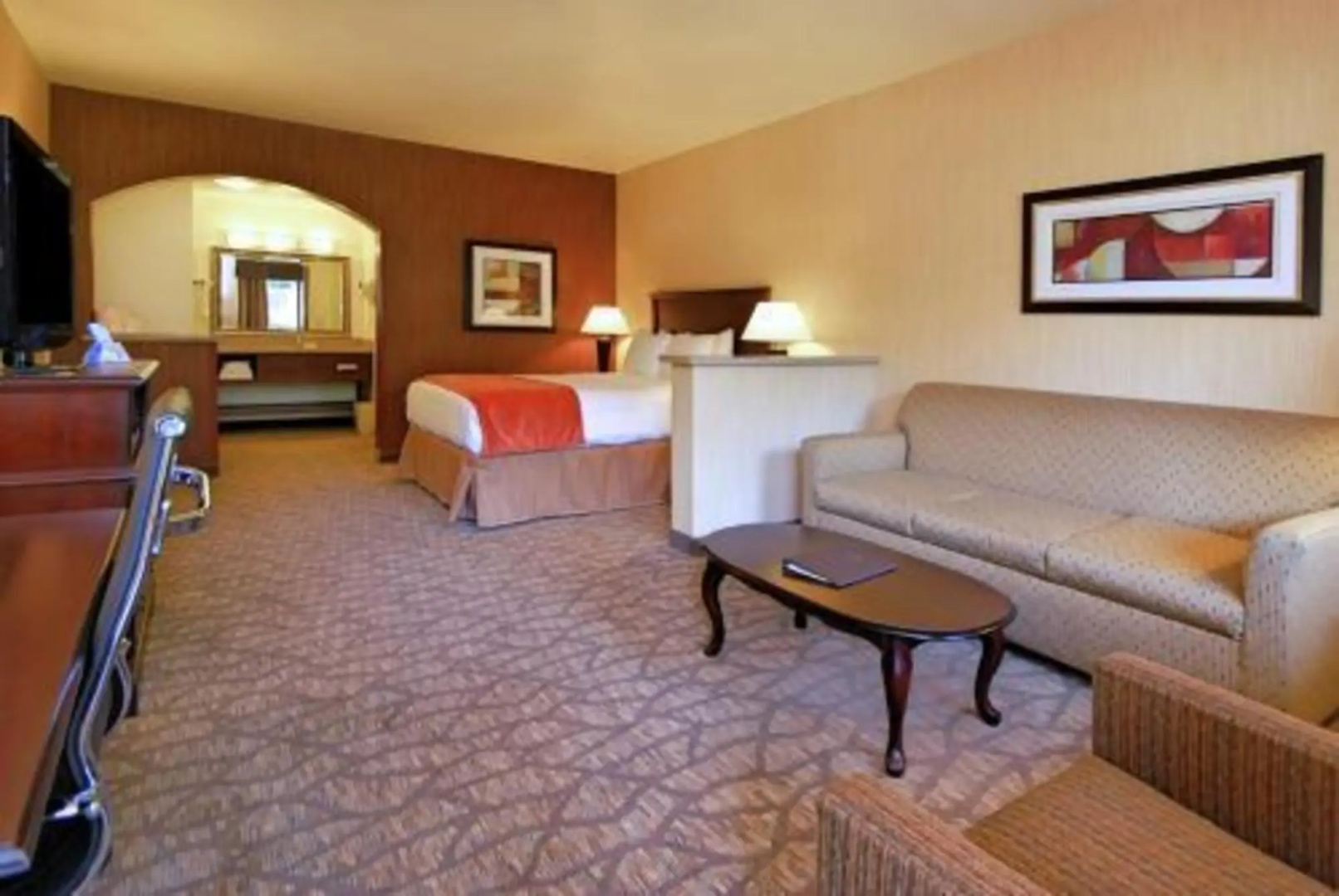 Comfort Suites Near Fairplex