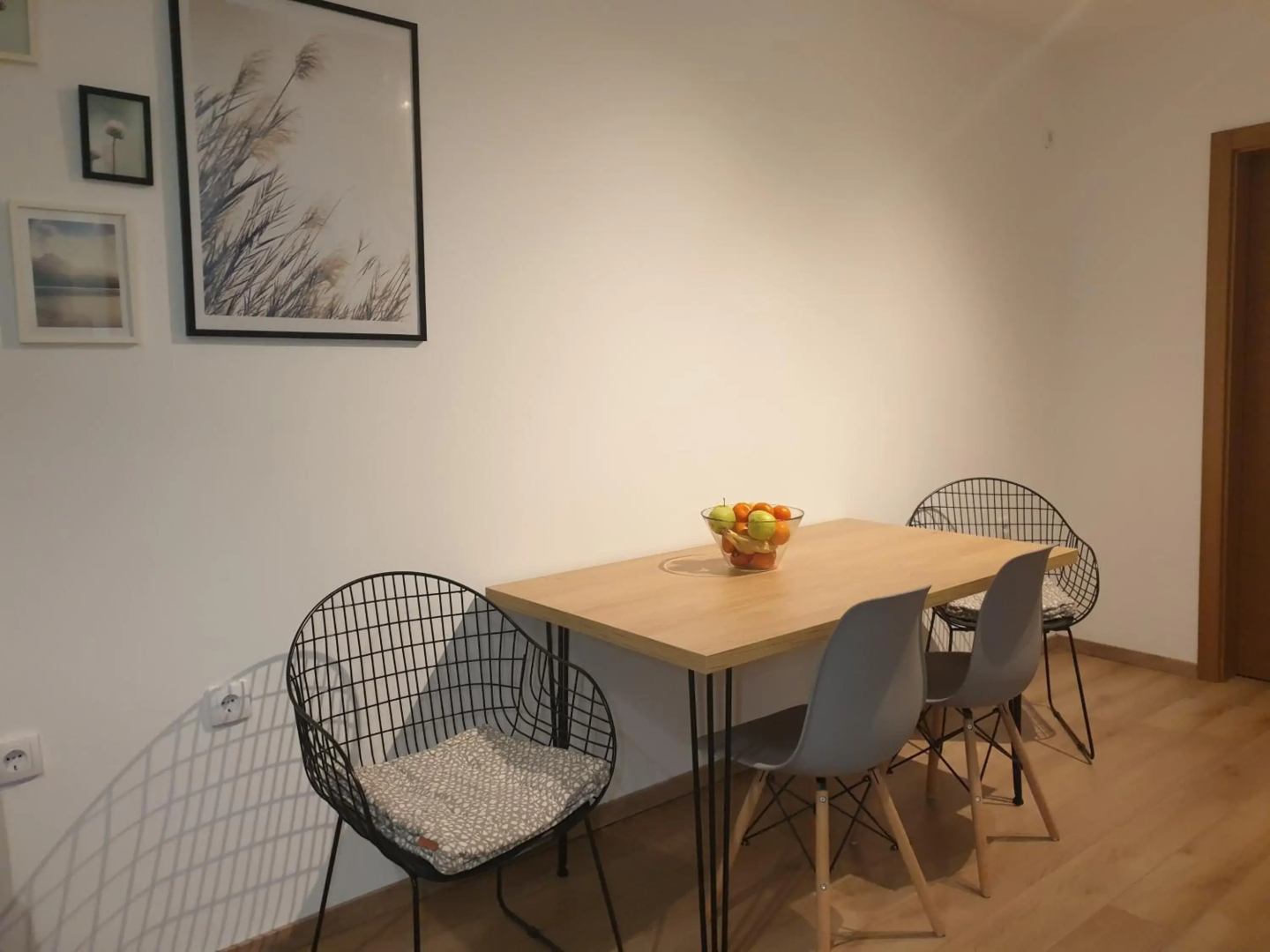 Apartment 12-09