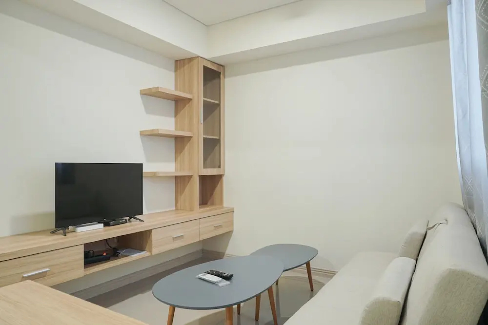Comfy and Modern 2BR at Meikarta Apartment