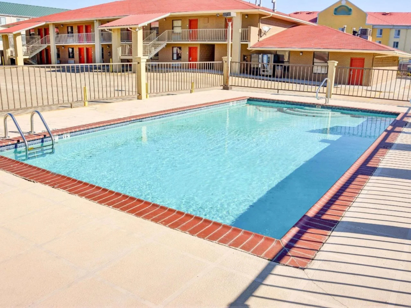 Quality Inn & Suites Hot Springs-Lake Hamilton