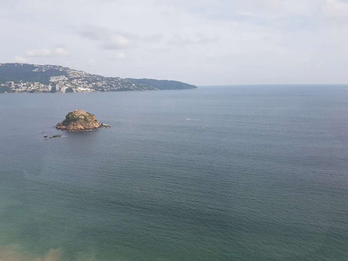 HS HOTSSON Hotel Acapulco