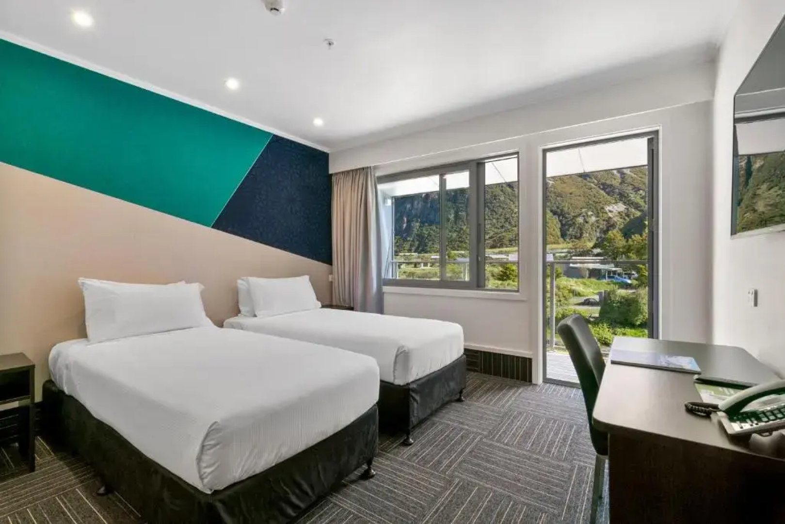 Mt Cook Backpacker Lodge