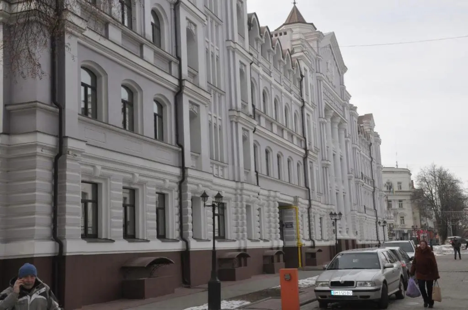 Apartment on Petropavlivs'ka 90