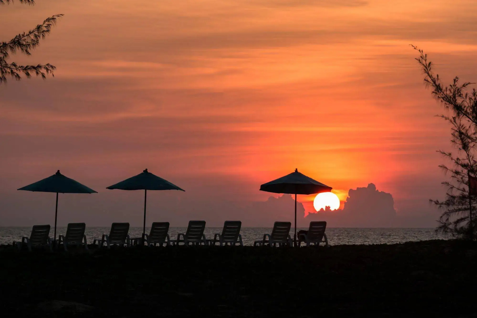 Le Coral Beach Resort and Cafe
