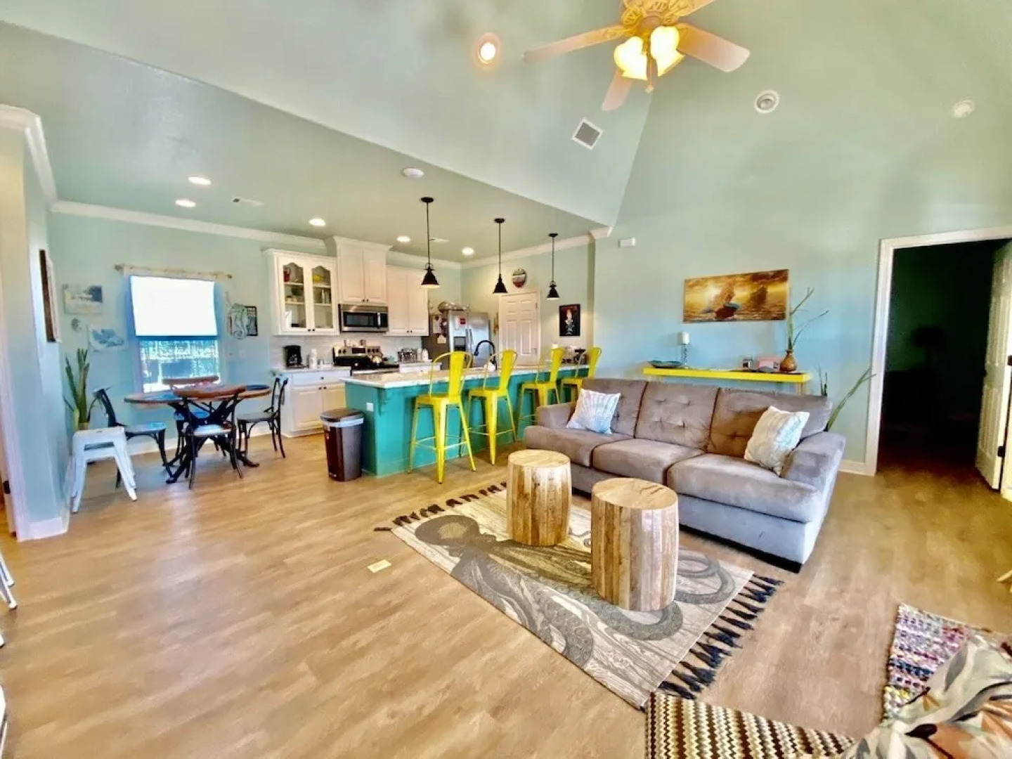 Sea Biscuits & Gravy - 3 Br Home