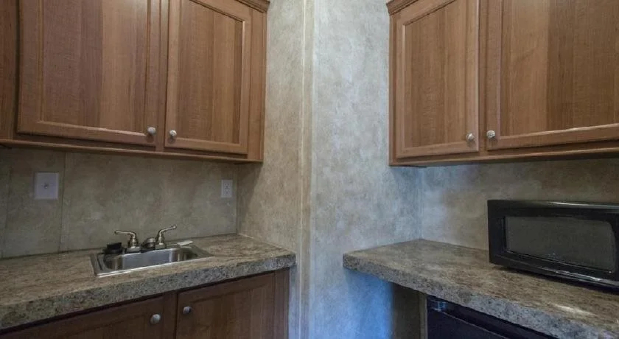 Cuero Oilfield Housing