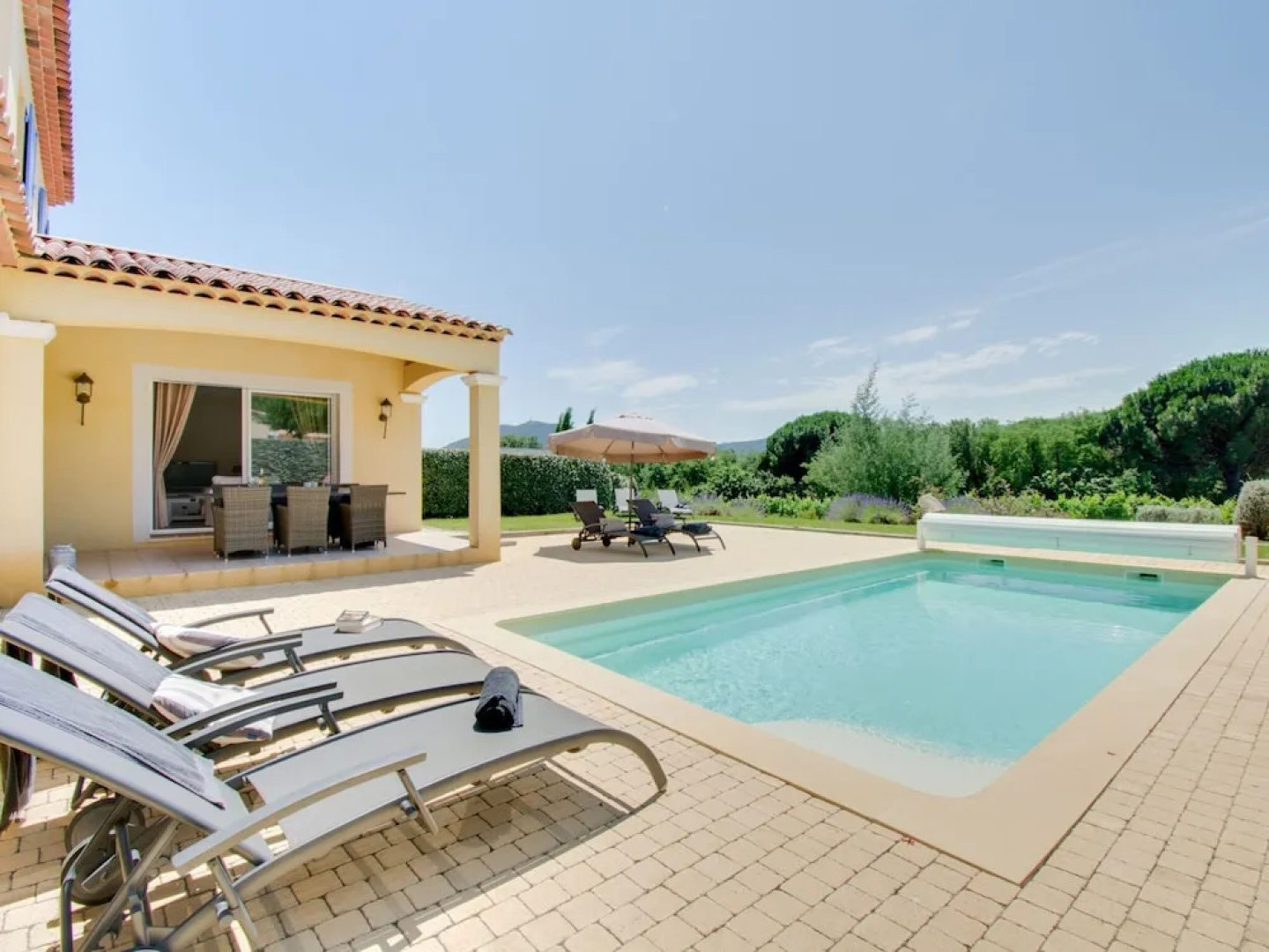 Luxurious Holiday Home in Le Plan-de-la-tour With Pool