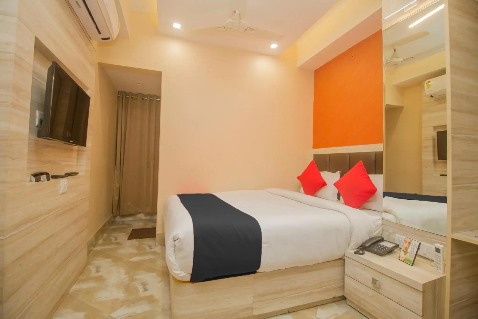 OYO 27992 Hotel Ganpati