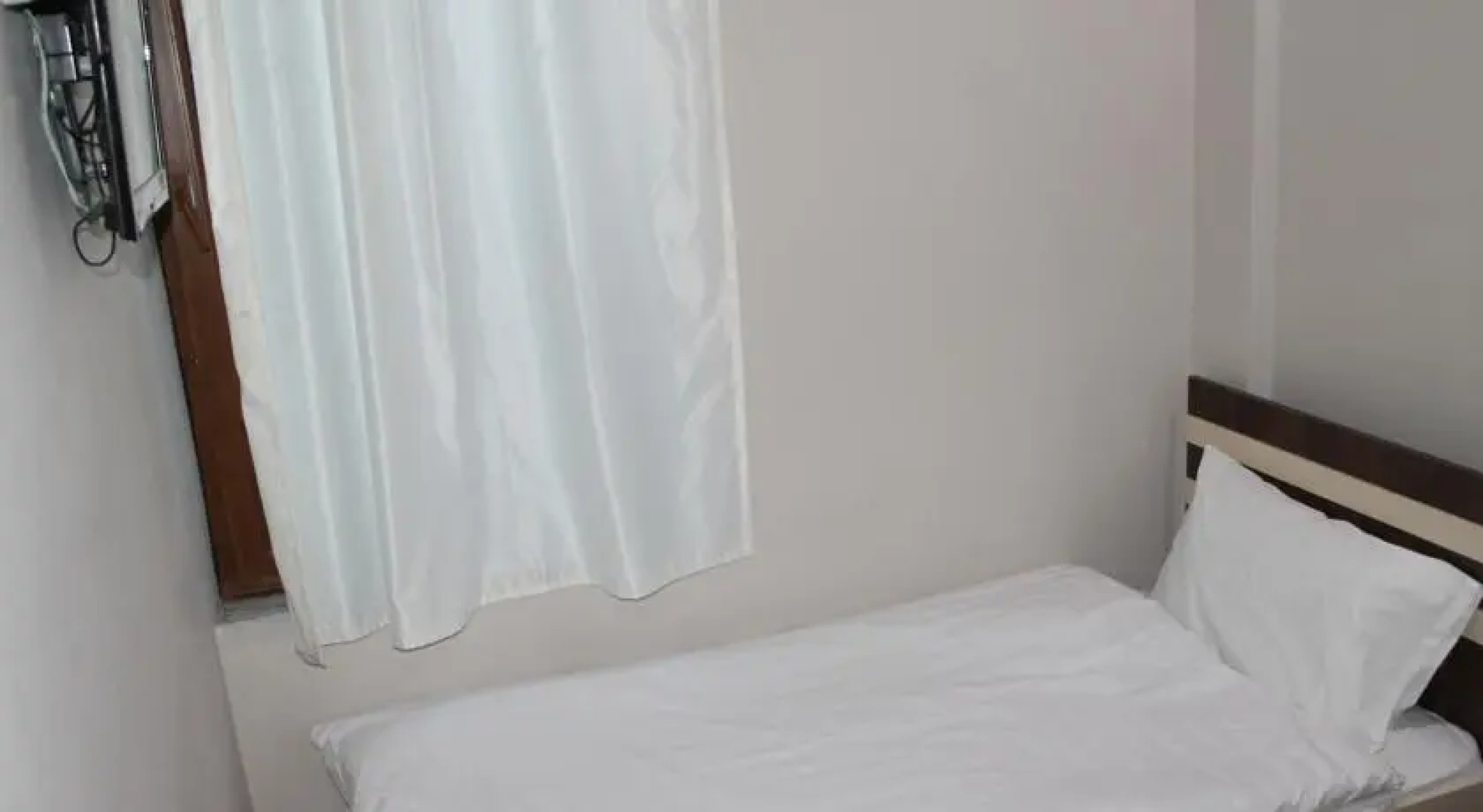 Ahranis Hotel