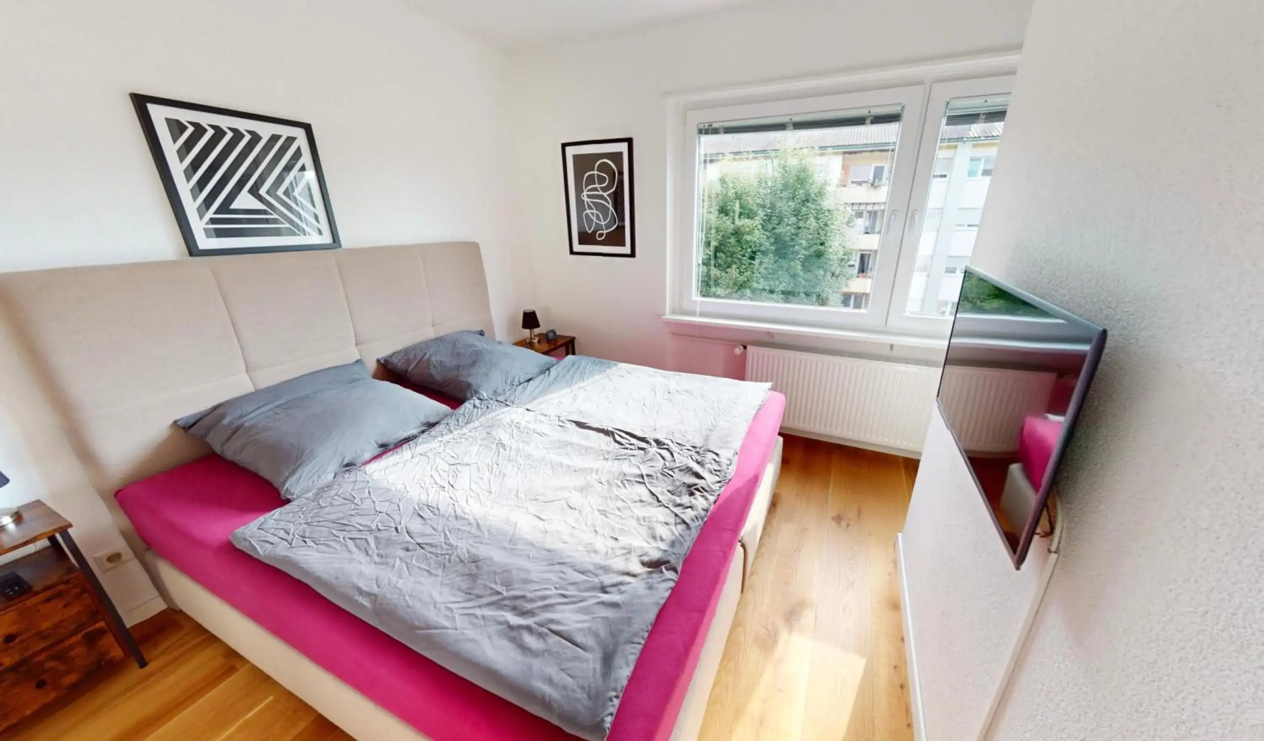 Schöne Ferienwohnung mit guter Anbindung, sehr guter Ausstattung und kostenloses WLAN