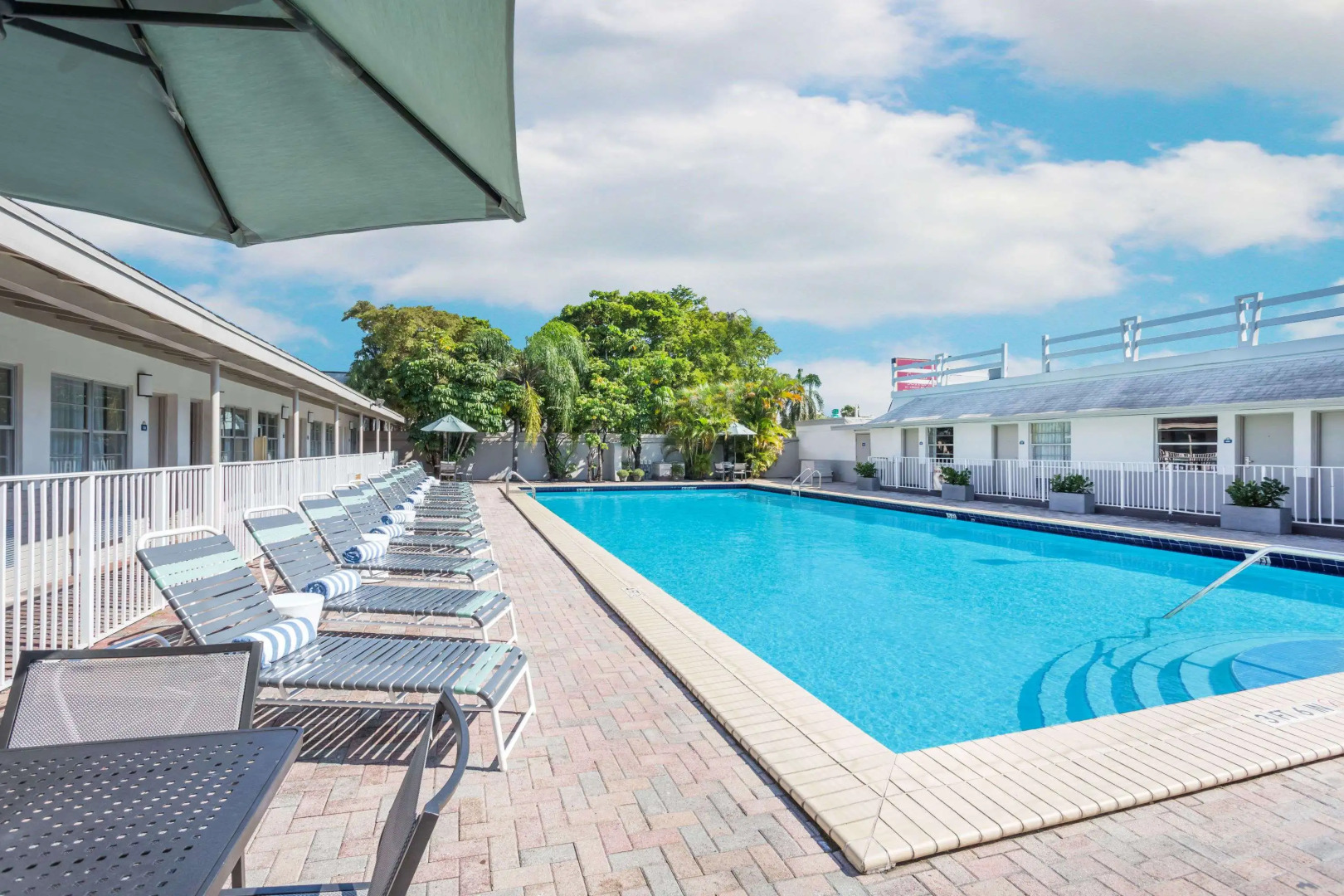 Days Inn by Wyndham Miami Airport North