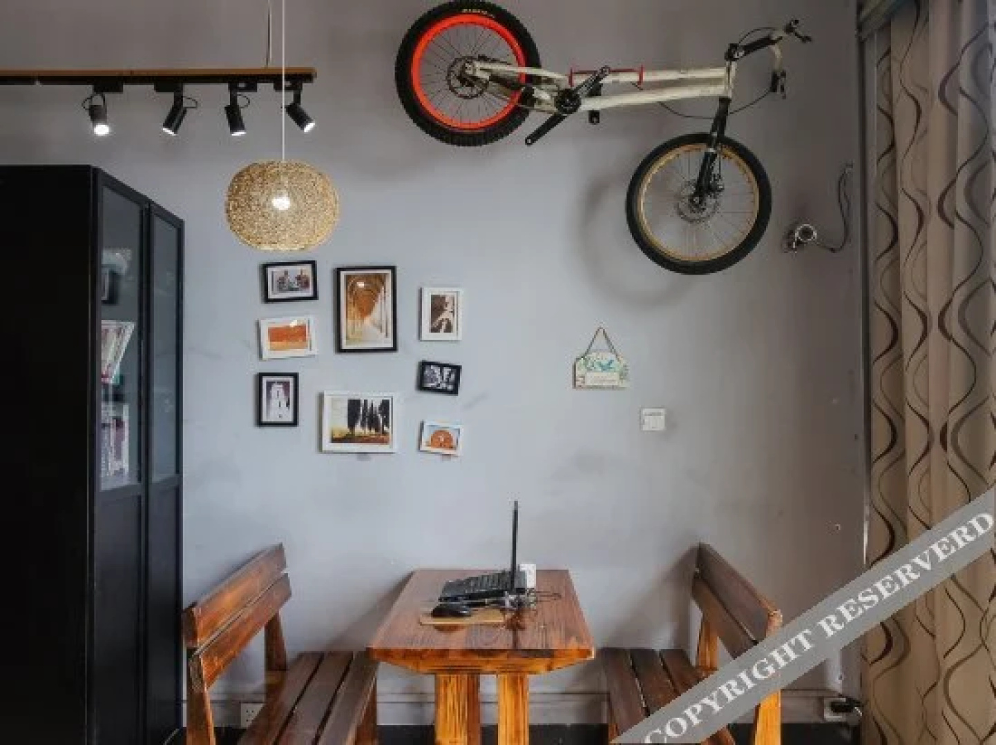 Snail Hostel