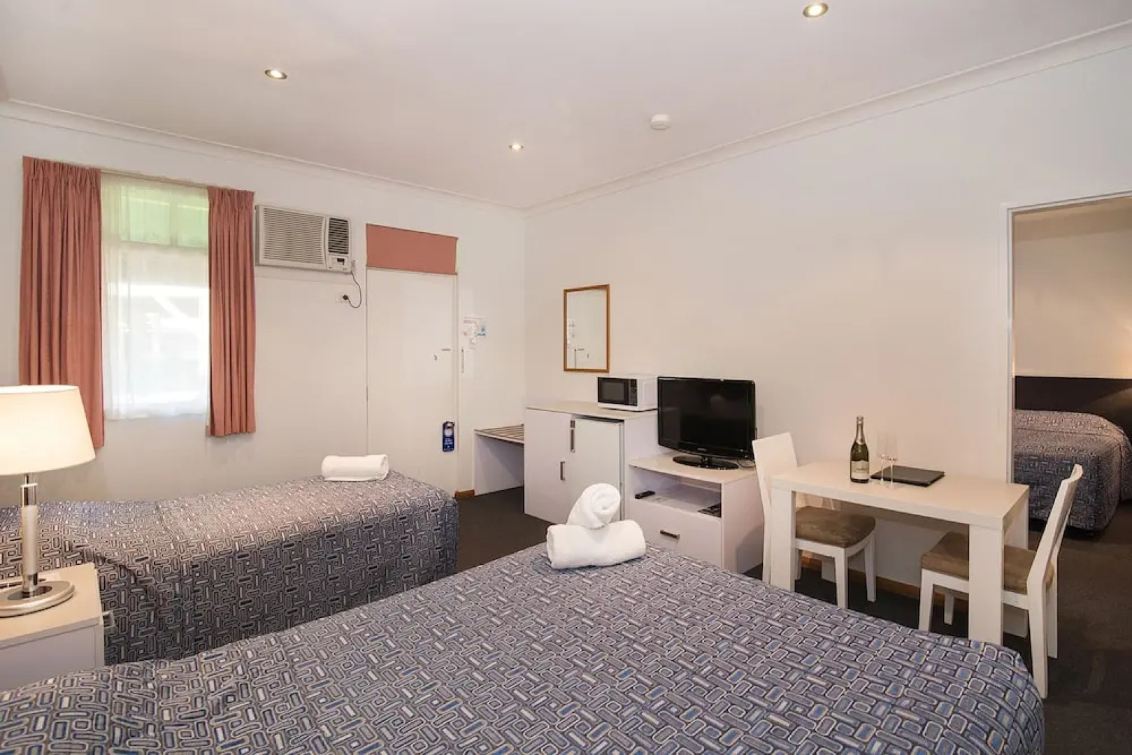 Dunsborough Town Units