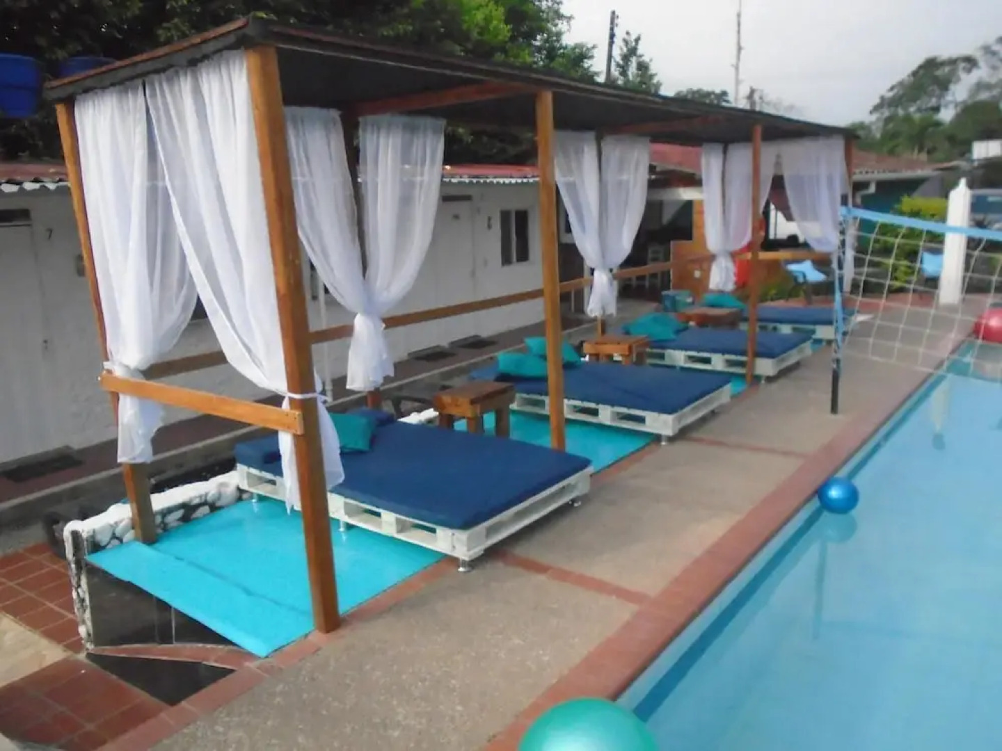 Hotel Campestre Llano Dorado