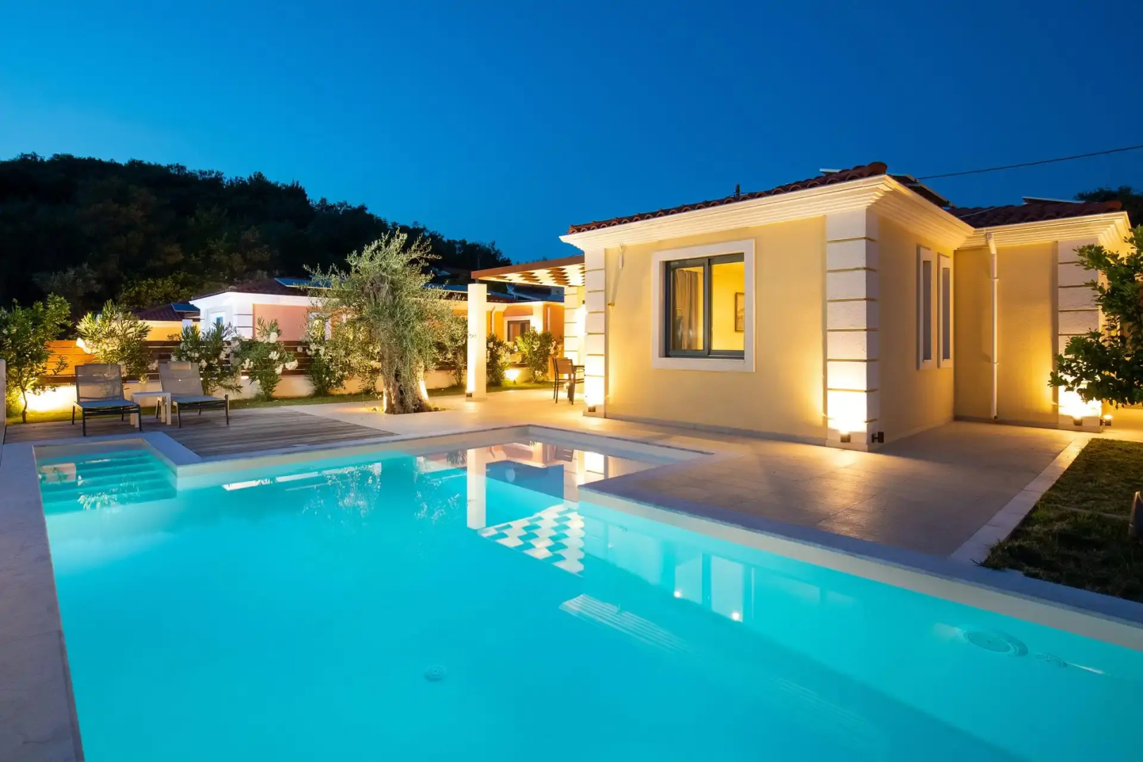 Perithia Suites