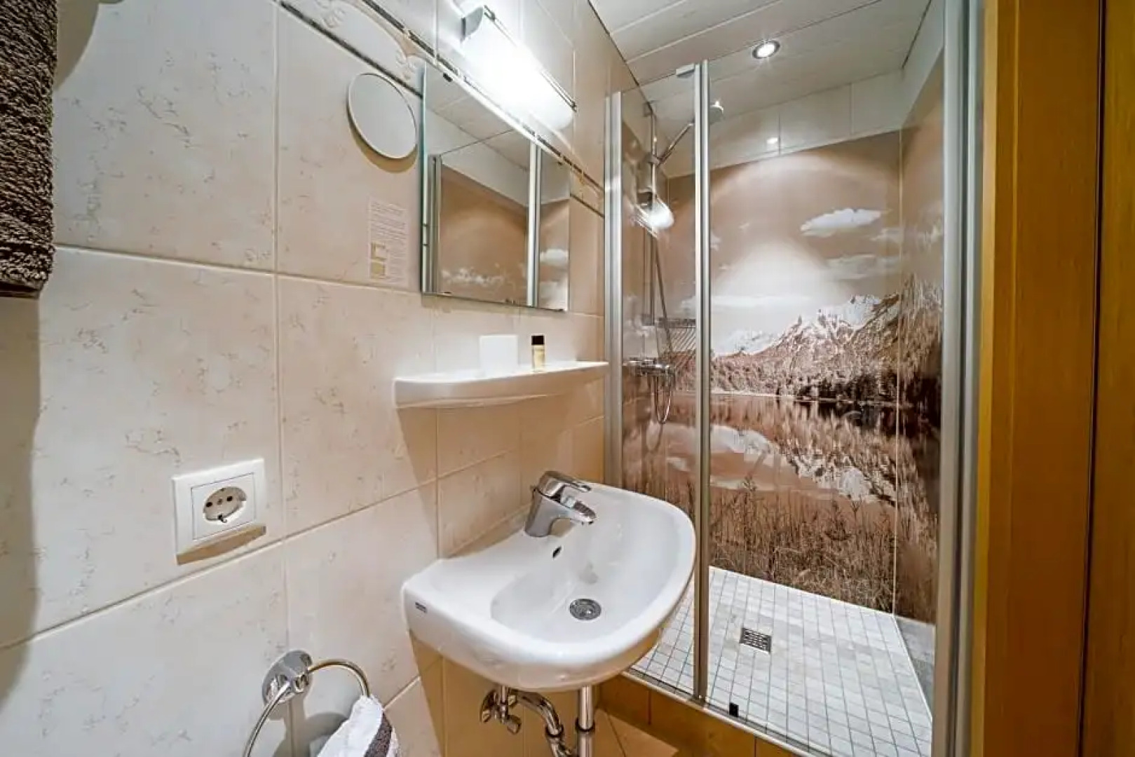 Frühstückspension Gästehaus Zum weissen Rössl