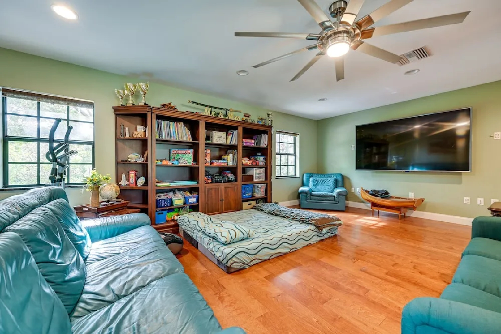 Spacious Tampa Vacation Rental w/ Pool & Dock